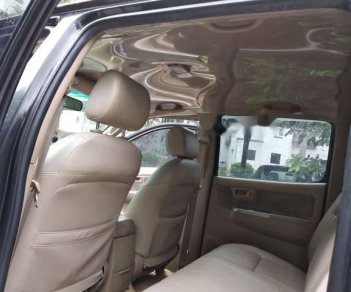 Toyota Hilux   3.0MT 2011 - Tôi cần bán xe Hilux 3.0, sản xuất năm 2010, máy dầu 2 cầu