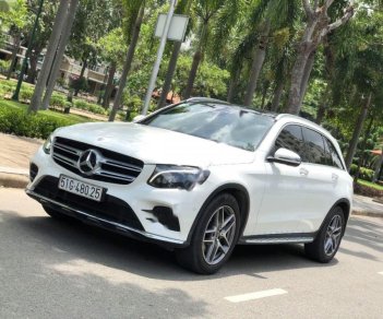 Mercedes-Benz GLC-Class   2017 - Cần bán xe Mercedes sản xuất 2017, màu trắng
