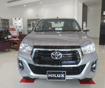 Toyota Hilux 2.4 AT 4x2 2018 - Toyota Hilux số tự động 1 cầu giao liền, đủ màu, trả góp từ 170tr, lãi suất 0.55%