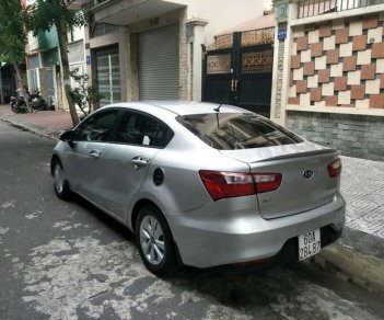 Kia Rio   1.4AT 2016 - Cần bán gấp Kia Rio 1.4AT đời 2016, màu bạc xe gia đình