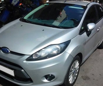 Ford Fiesta 1.4MT 2012 - Cần bán xe Ford Fiesta 2012 số sàn, màu xám bạc