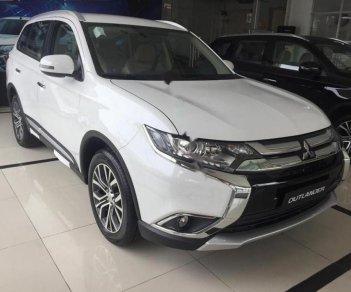 Mitsubishi Outlander 2.0 CVT 2018 - Bán Mitsubishi Outlander 2.0 CVT đời 2018, màu trắng