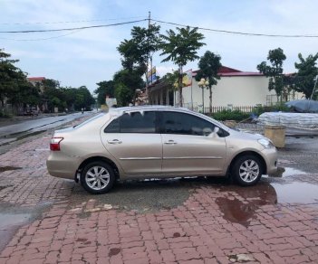 Toyota Vios E 2011 - Bán Toyota Vios E 2011, màu vàng xe gia đình  