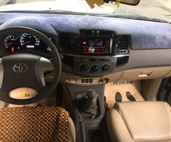 Toyota Fortuner 2.5G 2013 - Bán Toyota Fortuner G 2.5MT màu bạc, máy dầu, số sàn, sản xuất 2013 mẫu mới