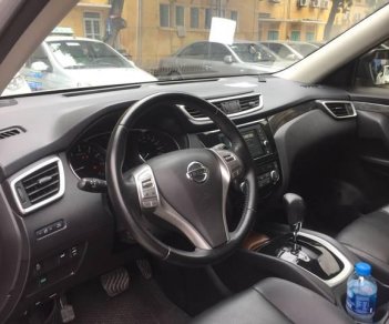 Nissan X trail 2.0SL 2016 - Cần bán xe Nissan X trail 2.0SL sản xuất 2016, màu bạc chính chủ, giá 826tr