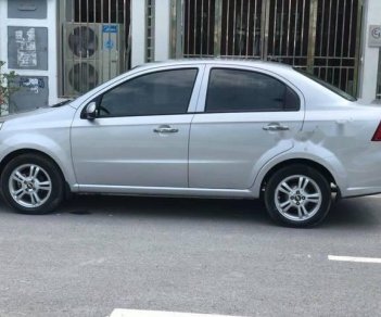 Chevrolet Aveo   2015 - Bán ô tô Chevrolet Aveo sản xuất 2015, màu bạc chính chủ