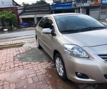 Toyota Vios E 2011 - Bán Toyota Vios E 2011, màu vàng xe gia đình  