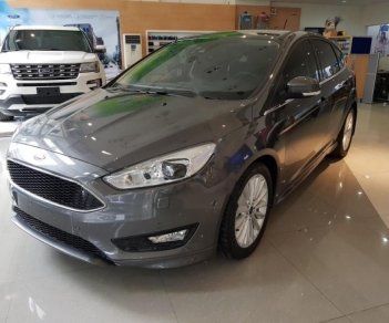 Ford Focus Sport 1.5L 2018 - Bán ô tô Ford Focus Sport 1.5L đời 2018, màu xám