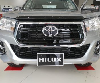 Toyota Hilux 2.4 AT 4x2 2018 - Toyota Hilux số tự động 1 cầu giao liền, đủ màu, trả góp từ 170tr, lãi suất 0.55%