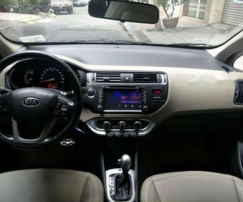 Kia Rio   1.4AT 2016 - Cần bán gấp Kia Rio 1.4AT đời 2016, màu bạc xe gia đình