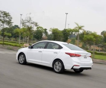 Hyundai Accent    2018 - Cần bán xe Hyundai Accent năm 2018, màu trắng, nhập khẩu, mới 100%