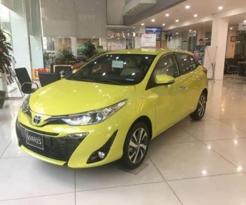 Toyota Yaris   2018 - Bán Toyota Yaris đời 2018, màu vàng