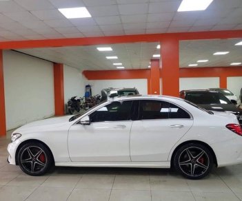 Mercedes-Benz C class  C300 AMG 2015 - Bán Mercedes sản xuất năm 2015, màu trắng, nhập khẩu