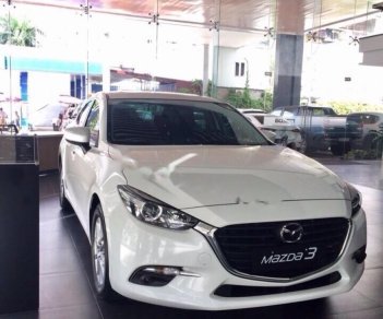 Mazda 3 1.5 AT 2018 - Bán xe Mazda 3 1.5 AT sản xuất 2018, màu trắng giá cạnh tranh