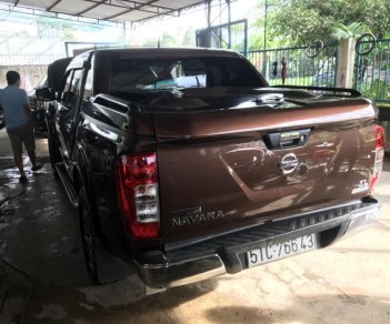 Nissan Navara SL 2016 - Bán tải Nissan Navara SL máy dầu, số sàn, 2 cầu điện, nhập Thái Lan 2016, biển Sài Gòn, màu cà phê nâu