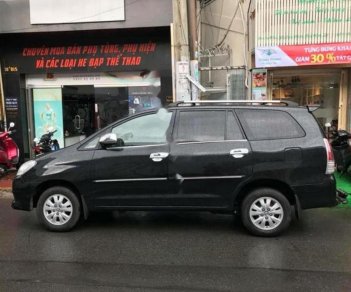 Toyota Innova V 2010 - Bán Toyota Innova V sản xuất năm 2010, màu đen chính chủ, giá chỉ 438 triệu