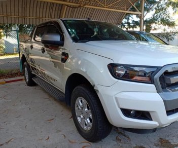 Ford Ranger XLS 2.2L 4x2 AT 2016 - Bán Ford Ranger XLS 2.2L 4x2 AT sản xuất năm 2016, màu trắng, nhập khẩu số tự động giá cạnh tranh