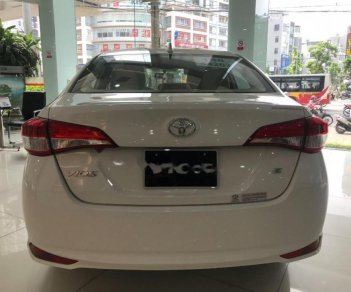 Toyota Vios 1.5E MT 2018 - Bán ô tô Toyota Vios 1.5E MT sản xuất 2018, màu trắng