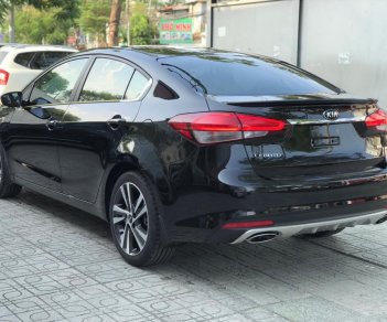 Kia Cerato 2.0AT 2018 - Bán Kia Cerato 2.0AT đời 2018, màu đen sang trọng, chỉ 635tr, hỗ trợ vay đến 85%