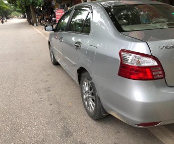 Toyota Vios 1.5E 2010 - Chính chủ bán Toyota Vios 1.5E năm sản xuất 2010, màu bạc