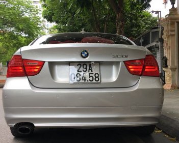 BMW 3 Series 320i 2010 - Bán BMW 3 Series 320i SX 2010, màu bạc