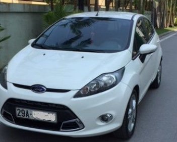 Ford Fiesta  1.6 AT  2011 - Bán xe Ford Fiesta 1.6 AT đời 2011, màu trắng  