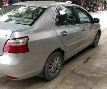 Toyota Vios 1.5E 2010 - Chính chủ bán Toyota Vios 1.5E năm sản xuất 2010, màu bạc