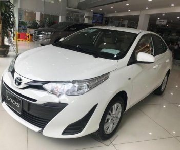 Toyota Vios 1.5E MT 2018 - Bán ô tô Toyota Vios 1.5E MT sản xuất 2018, màu trắng