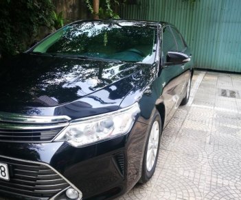 Toyota Camry 2.0 D4S 2015 - Cần bán xe Toyota Camry 2.0 D4S đời 2015, màu đen chính chủ, giá chỉ 880 triệu