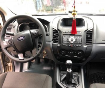 Ford Ranger XLS 2.2L MT 2015 - Bán xe Ford Ranger XLS 2.2L MT sản xuất 2015, nhập khẩu nguyên chiếc