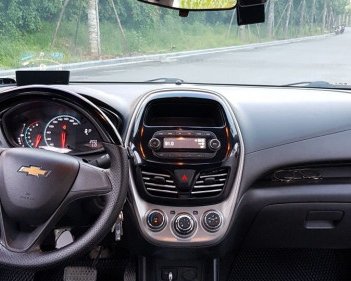 Chevrolet Spark  1.0 AT  2016 - Bán Chevrolet Spark 1.0 AT 2016, màu trắng, giá chỉ 275 triệu