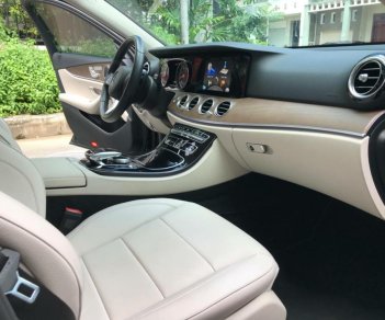 Mercedes-Benz E class 2016 - Bán Mercedes E200 xanh kem