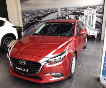 Mazda 3 1.5 AT 2018 - Cần bán xe Mazda 3 1.5 AT năm sản xuất 2018, màu đỏ