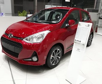 Hyundai Grand i10 1.2AT 2018 - Bán Hyundai I10 1.2AT 5 cửa đỏ có ESC, tặng ngay bảo hiểm vật chất trong tháng này