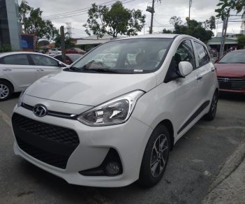 Hyundai Grand i10 1.2AT  2018 - Bán xe giao ngay, lô xe i10 1.2AT HB trắng tinh 2018, hỗ trợ 95% giá trị xe và hơn thế nữa