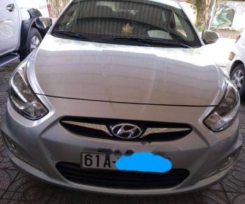 Hyundai Accent 2012 - Cần bán gấp Hyundai Accent năm sản xuất 2012, màu bạc, giá 410tr