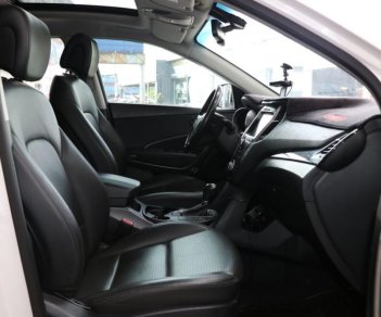 Hyundai Santa Fe 2.4AT 4WD 2015 - Bán xe Hyundai Santa Fe 2.4AT 4WD sản xuất 2015, màu trắng