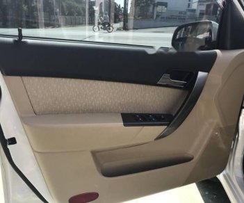 Chevrolet Aveo 2017 - Cần bán xe Chevrolet Aveo 2017, màu trắng, 355tr
