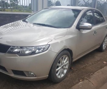 Kia Forte SX 1.6 MT 2010 - Gia đình đổi xe cần bán gấp Kia Forte đời 2010, xe đang sử dụng không kinh doanh