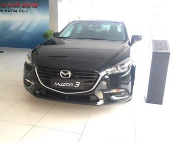 Mazda 3 2.0 2017 - Bán Mazda 3 2.0 giá cực tốt, giao xe ngay, nhiều ưu đãi kèm theo trong tháng 09