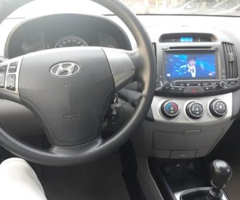 Hyundai Avante 1.6 MT 2012 - Bán xe Avante màu trắng, sản xuất 2012, số sàn, đăng ký 1 chủ từ đầu, chạy 8 vạn km