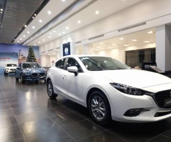 Mazda 3 Fi 2018 - Bán Mazda 3 Fl 2018, hỗ trợ trả góp lên đến 90%, ưu đãi hấp dẫn, giá cả cạnh tranh, LH 0889 235 818