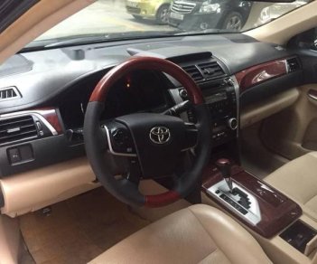 Toyota Camry 2013 - Cần bán lại xe Toyota Camry sản xuất năm 2013, màu đen, giá chỉ 780 triệu