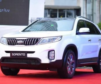 Kia Sorento  GAT 2018 - Bán ô tô Kia Sorento sản xuất năm 2018, màu trắng