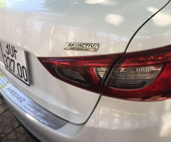 Mazda 2    2017 - Cần bán xe Mazda 2 năm 2017, màu trắng, còn rất đẹp
