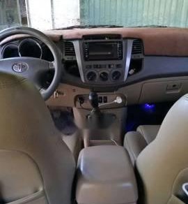 Toyota Fortuner 2010 - Bán Toyota Fortuner sản xuất 2010, màu xám, giá 650tr