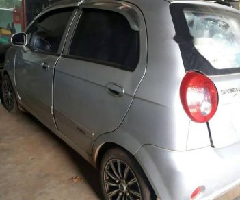 Chevrolet Spark 2011 - Cần bán lại xe Chevrolet Spark năm sản xuất 2011, màu bạc