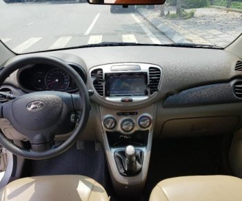 Hyundai i10 1.2MT 2012 - Bán Hyundai i10 1.2MT đời 2012, màu bạc, xe nhập  