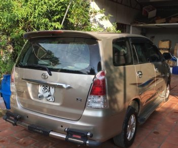 Toyota Innova G 2011 - Bán xe Innova G màu vàng cát, số sàn, sx năm 2011