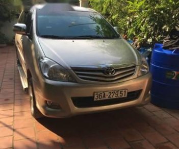 Toyota Innova   2011 - Bán xe Toyota Innova 2011, màu bạc, 435 triệu